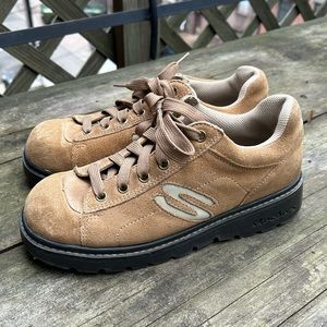 Sketchers Vintage Suede Chunky Platform Sneakers size 8